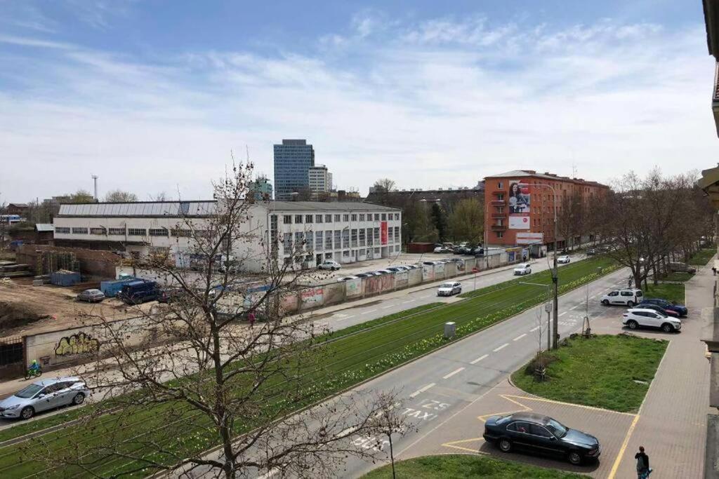 Apartment With Parking In The Center - 500M From Hlavni Nadrazi Brno Exterior photo